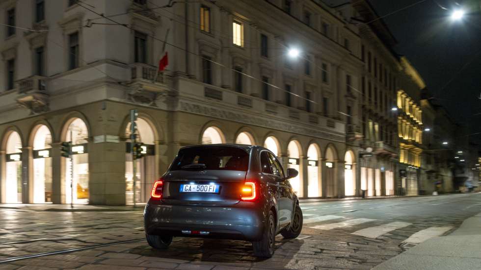 Νέο Fiat 500e με την υπογραφή του Giorgio Armani