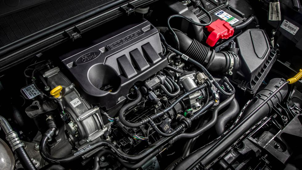 Ford Puma Vivid Ruby: Το πιο φινετσάτο Puma με τις premium ανέσεις 