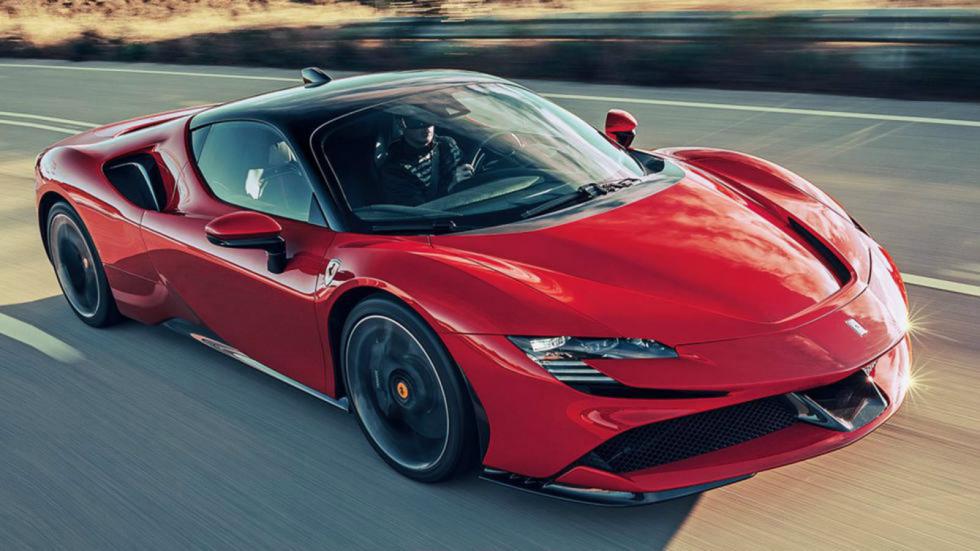 Η Plug-in υβριδική Ferrari SF90 Stradale.