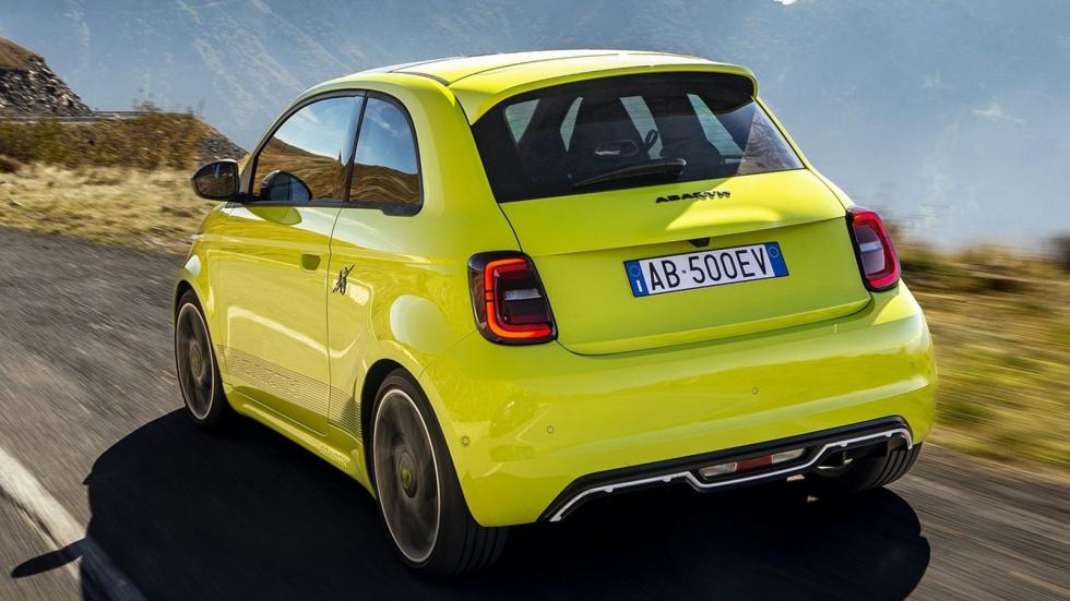 Οι πρώτες τιμές του ηλεκτρικού Abarth 500e