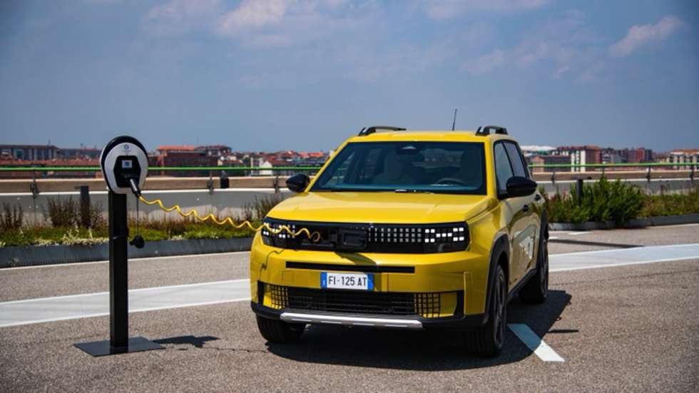 Οι πρώτες τιμές του ηλεκτρικού Fiat Grande Panda στην Ευρώπη