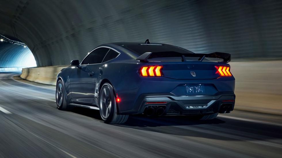 Ford Mustang Dark Horse: Η πιο ετοιμοπόλεμη και πιστάδικη Mustang