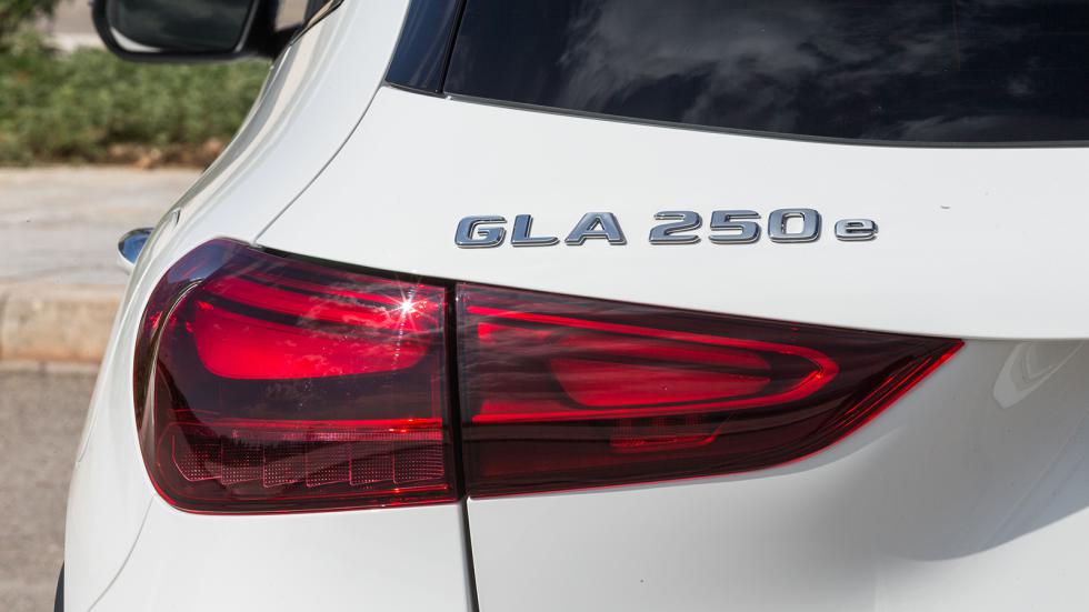 Ποια Mercedes GLA: Ήπια υβριδική, diesel ή Plug-in; 