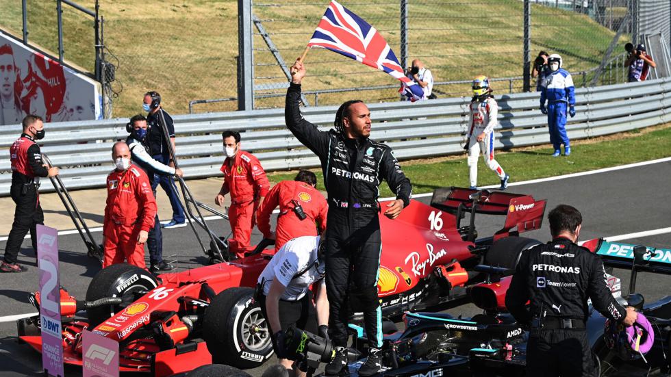 GP Βρετανίας: Hamilton στο βάθρο, Verstappen στον τοίχο