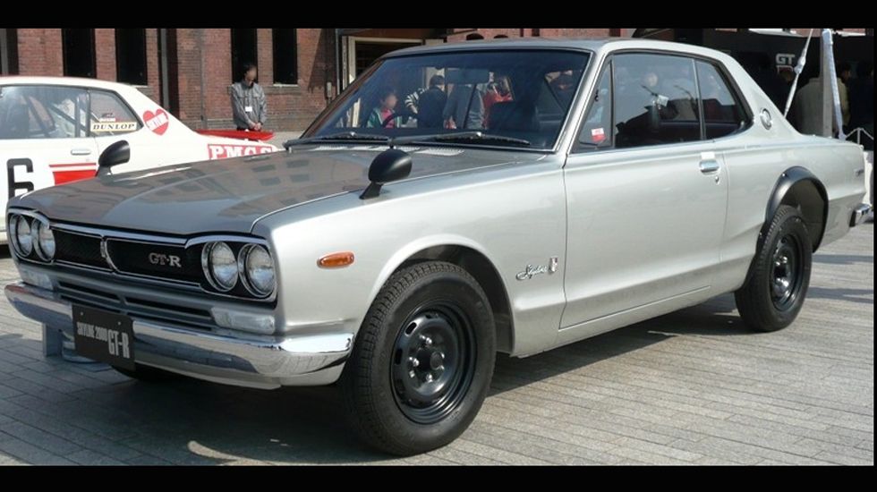 Το Nissan Skyline GT-R λανσαρίστηκε το 1969 και σταμάτησε το 1973, για να επανέλθει το 1989 και να παραμείνει στην αγορά μέχρι το 2002. Στη φωτογραφία βλέπουμε το πρώτης γενιάς μοντέλο.