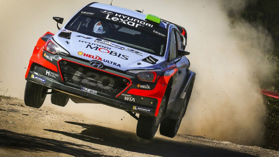 Hayden Paddon στον αέρα