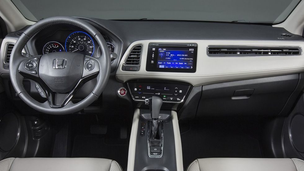 Tο HR-V επανέρχεται μετά από 9 χρόνια, χωρίς να έχει καμιά σχέση –πέραν του ονόματος- με τον προκάτοχό του.