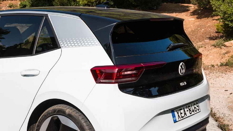 Audi A3 Vs Mercedes A 250 e Vs VW ID.3