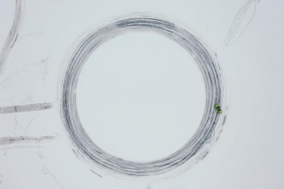 Skoda Enyaq: Ρεκόρ driftαρίσματος στον πάγο για 7,351 χλμ.
