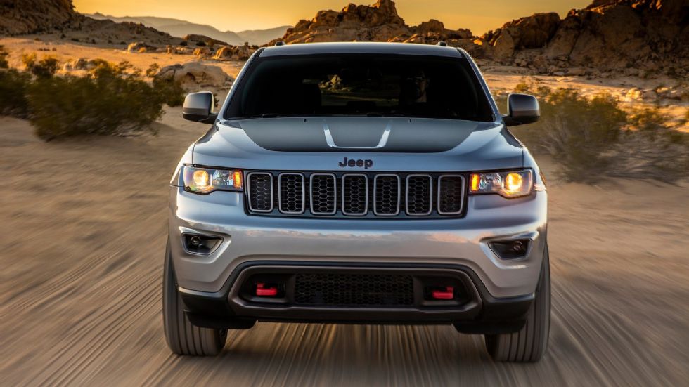 Κατά τα φαινόμενα, το Jeep Grand Cherokee Trackhawk (στη φωτό το Grand Cherokee Trailhawk) θα κάνει ντεμπούτο τον Απρίλιο στην έκθεση New York Auto Show 2017.