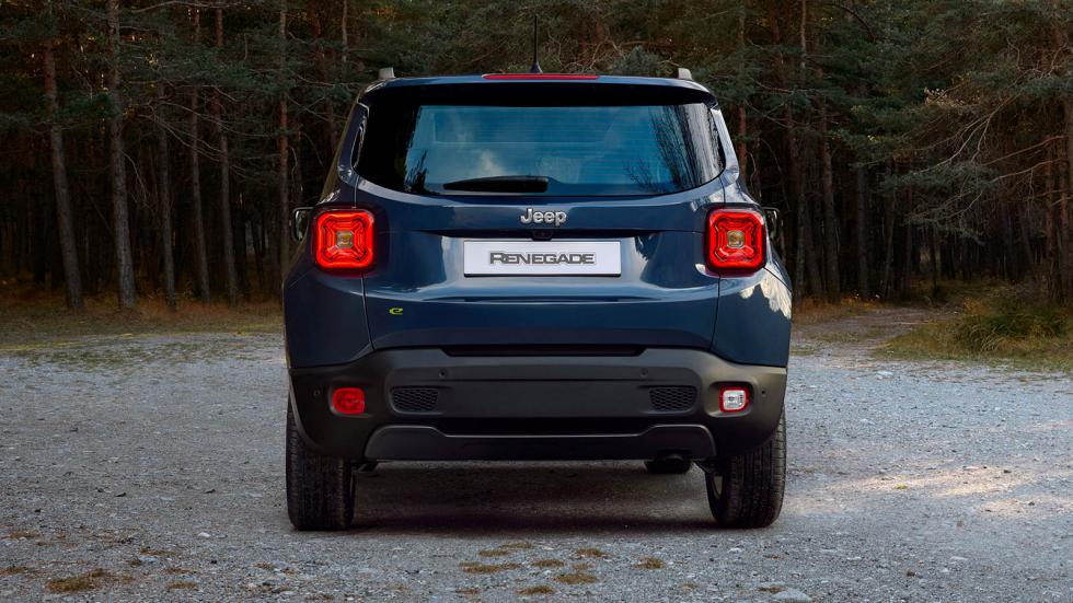 Αναβαθμισμένο Jeep Renegade: Με μεγάλες οθόνες, κάμερα και 5 εκδόσεις