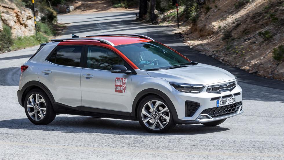 Το Kia Stonic προβάλλει ένα όμορφο με νεανικό αέρα αισθητικό χαρακτήρα και μπορεί να αναδείξει ακόμα περισσότερο τα trendy στοιχεία του μέσω των επιλογών εξατομίκευσης που προσφέρει. 