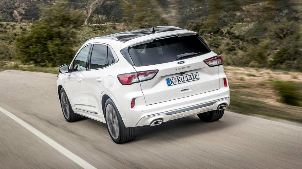 Νέο Ford Kuga: Με 4 «παραδοσιακά» μοτέρ & 3 υβριδικές λύσεις