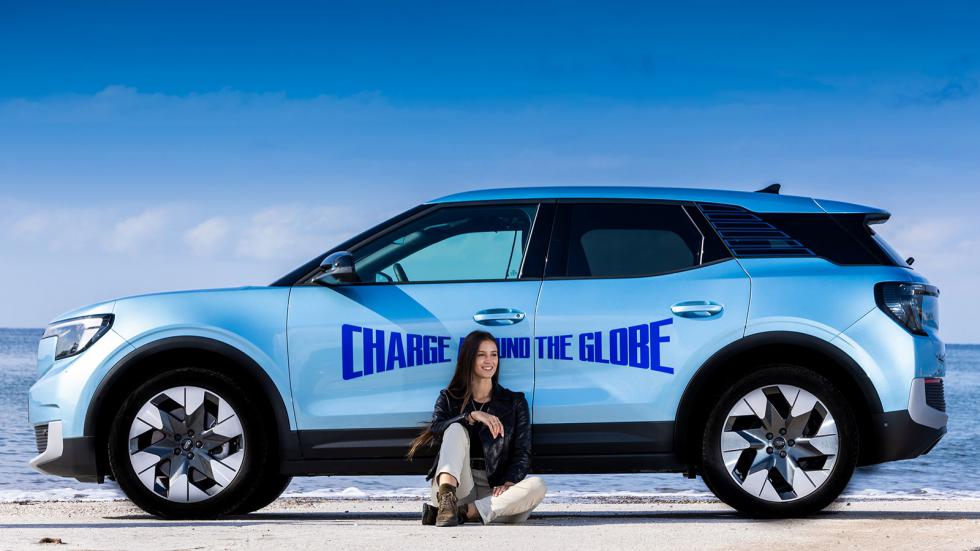 Η Lexie Alford ήρθε στην Ελλάδα πριν ξεκινήσει το γύρο του κόσμου με ηλεκτρικό Ford Explorer