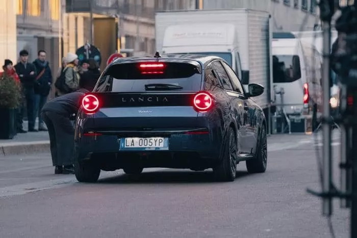 Πλήρης αποκάλυψη για τη νέα Lancia Ypsilon 