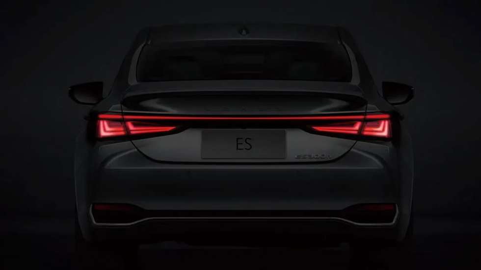 Επίσημο: Αυτό είναι το ανανεωμένο Lexus ES