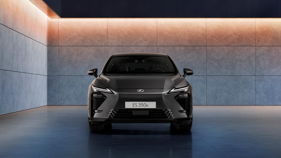 Αποκαλύφθηκε το νέο Lexus ES