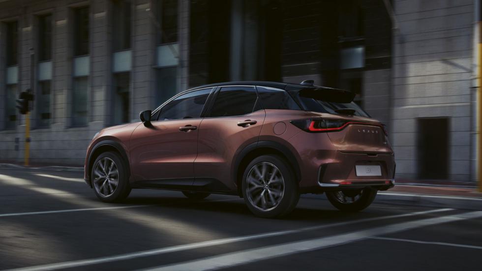 Οι τιμές των 5+1 εκδόσεων του Lexus LBX στην Ελλάδα 