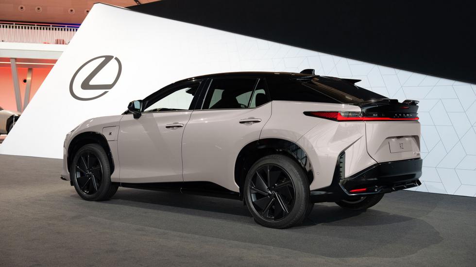 New Vs Old: Τo νέο Lexus RZ απέναντι στο προηγούμενο