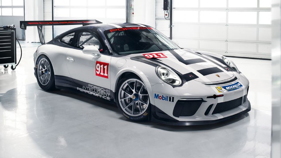 Πρόκειται για το πιο καλοπουλημένο GT αγωνιστικό, καθώς η γερμανική εταιρεία έχει διαθέσει από το 1998, πάνω από 3.000 αγωνιστικές GT3 Cup.