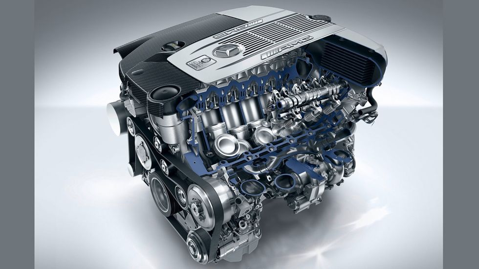 Οι ομοιότητες των εκδόσεων Cabriolet και Coupe θα συνεχιστούν και στα μηχανικά σύνολα, καθώς η κορυφαία «ανοικτή» Mercedes θα δανειστεί από την «κλειστή» τα V8 και V12 μοτέρ της.