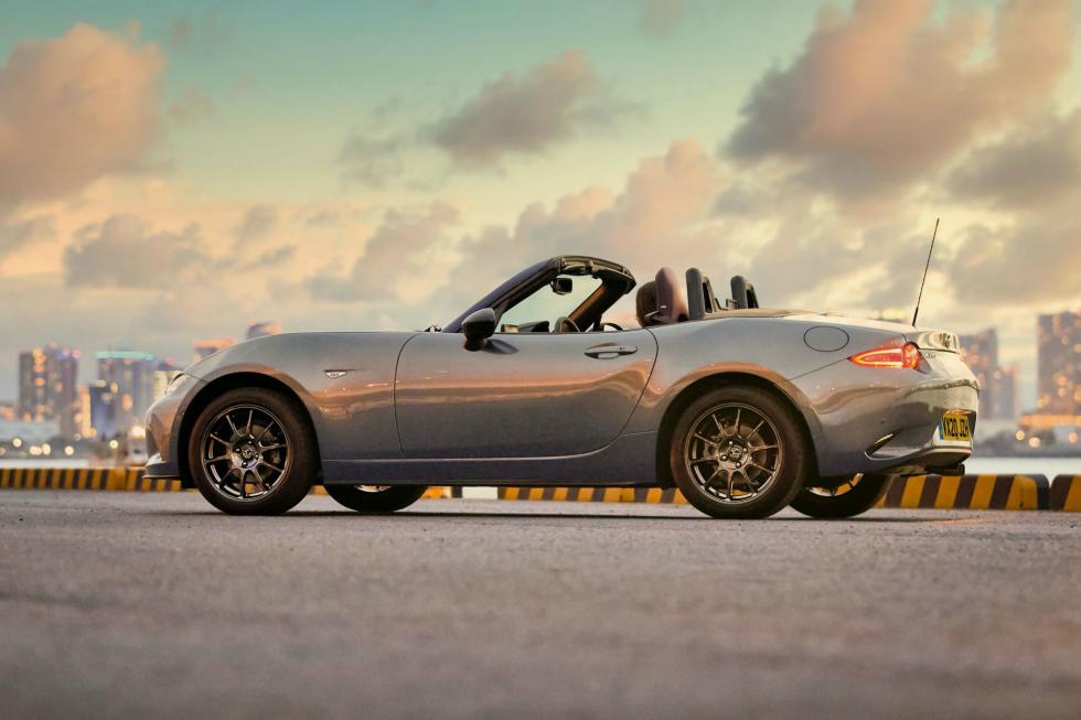 Νέο Mazda MX-5 R-Sport