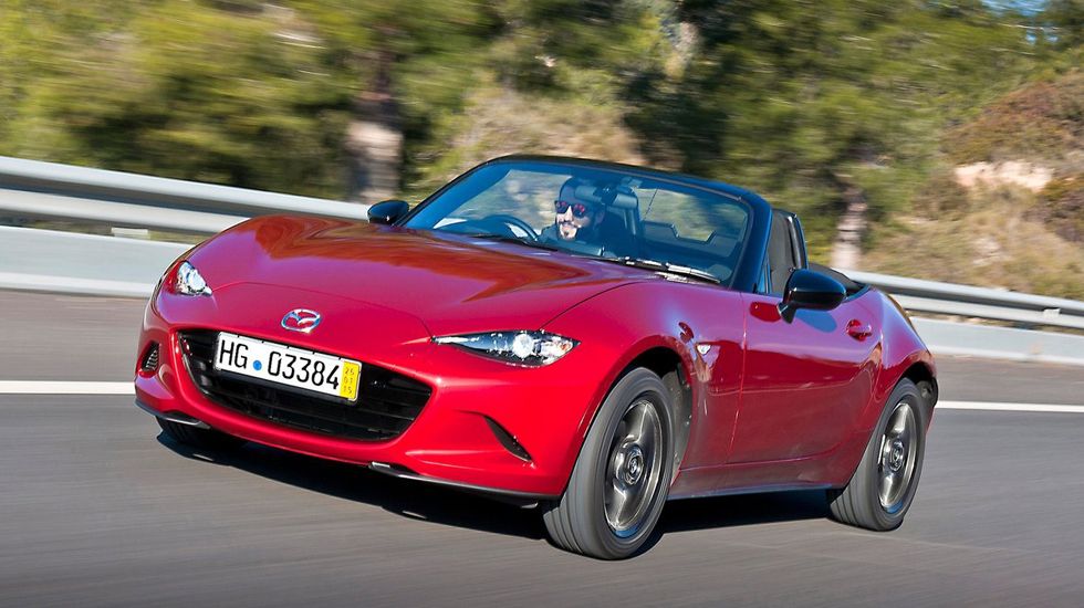 Το Mazda MX-5 μας αποκαλύπτει σιγά σιγά τα «μυστικά» του. Σήμερα μαθαίνουμε για τον ωφέλιμο όγκο του πορτμπαγκάζ του.