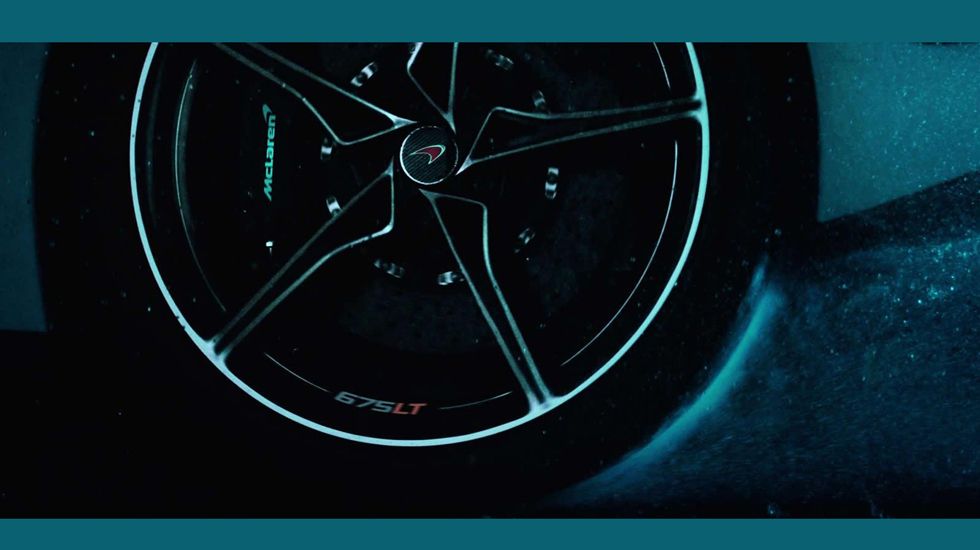 Αυτή είναι η πρώτη προωθητική εικόνα της McLaren 675LT με την «μακριά ουρά», η οποία θα κάνει ντεμπούτο στις 3 Μαρτίου, στην έκθεση της Γενεύης.