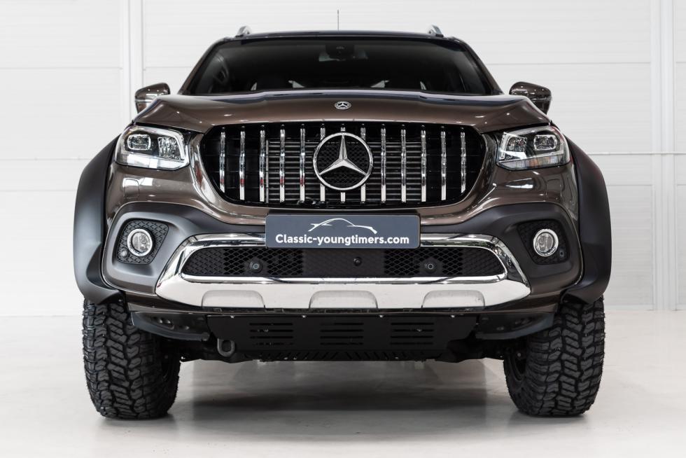 Η θηριώδης Mercedes X-Class με τους 6 τροχούς