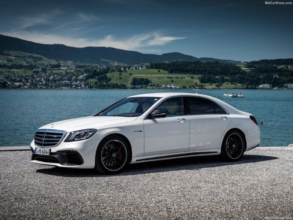 H τρέχουσα Mercedes-AMG S 63 .      