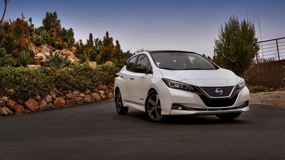 Το Nissan Leaf, που μετρά ήδη 8 χρόνια παρουσίας στην παγκόσμια αγορά, ξεπέρασε τις 300.000 πωλήσεις.