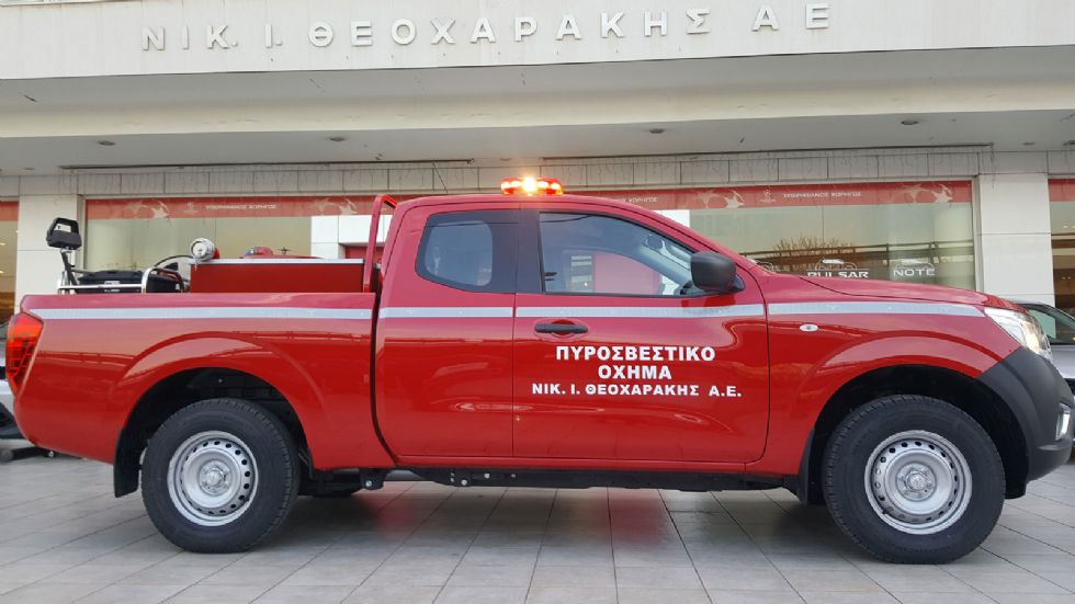 Το ιαπωνικό Pick-Up διαθέτει σύγχρονο εξοπλισμό πυρόσβεσης με μεγάλες επιχειρησιακές δυνατότητες κατάσβεσης φωτιάς.