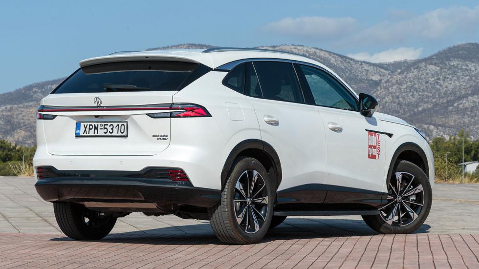 Το MG HS είναι όμορφο και σύγχρονο αισθητικά, με το μπροστινό του μέρος να κλέβει τις εντυπώσεις με την δυναμική του.