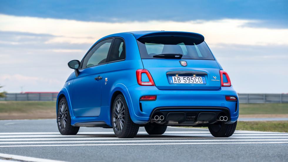 Abarth 595 & 695: Όλα τα πυραυλάκια τσέπης στο πιάτο σας