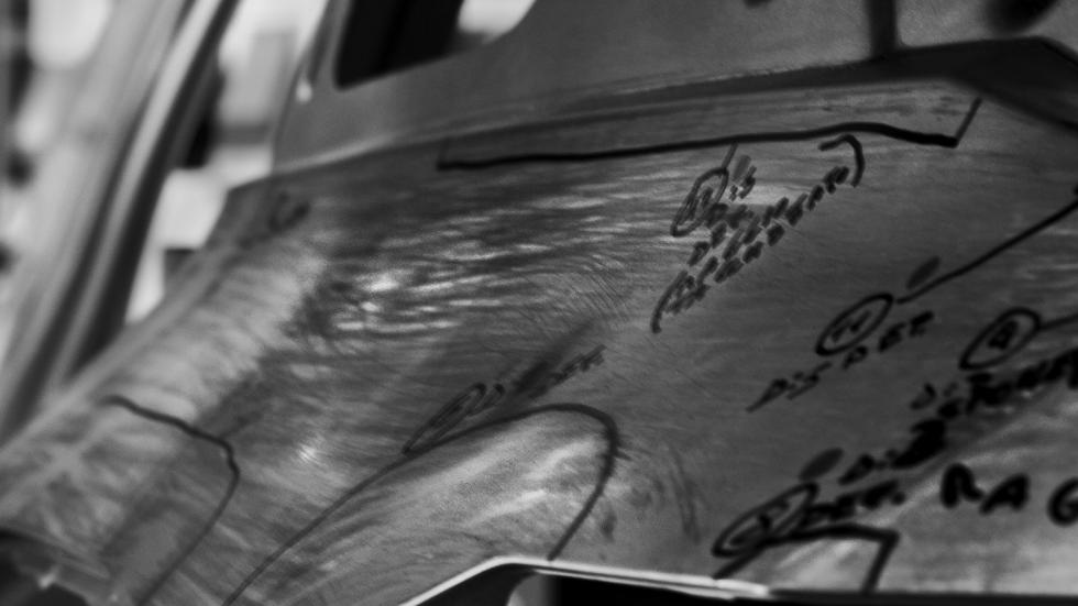 Νέα teaser δίνουν μια γεύση από το καινούριο Jeep Compass