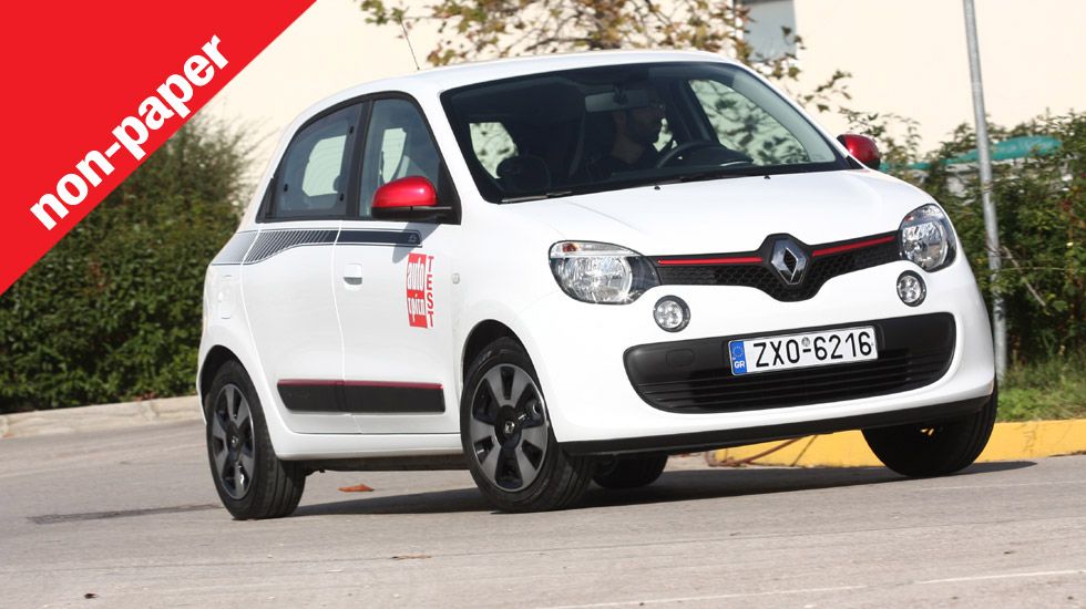 Το νέο Renault Twingo έχει τόση ευπάθεια στους πλευρικούς ανέμους που μπορεί να σε βγάλει από τη λωρίδα σου, αν δεν είσαι προετοιμασμένος. 