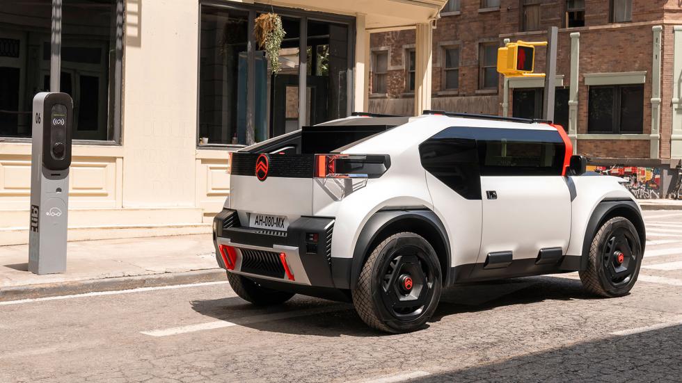 Οδηγούμε το νέο Citroen Oli | Ηλεκτρικό από χαρτί και σόλες παπουτσιών