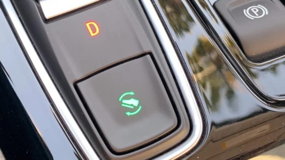 Ποια χώρα και γιατί θέλει να καταργήσει την οδήγηση με one-pedal;