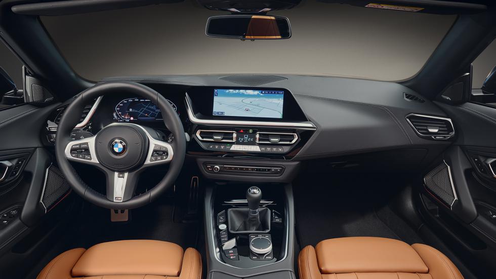 Πρώτη φορά χειροκίνητη η BMW Z4 στην έκδοση Pure Impulse