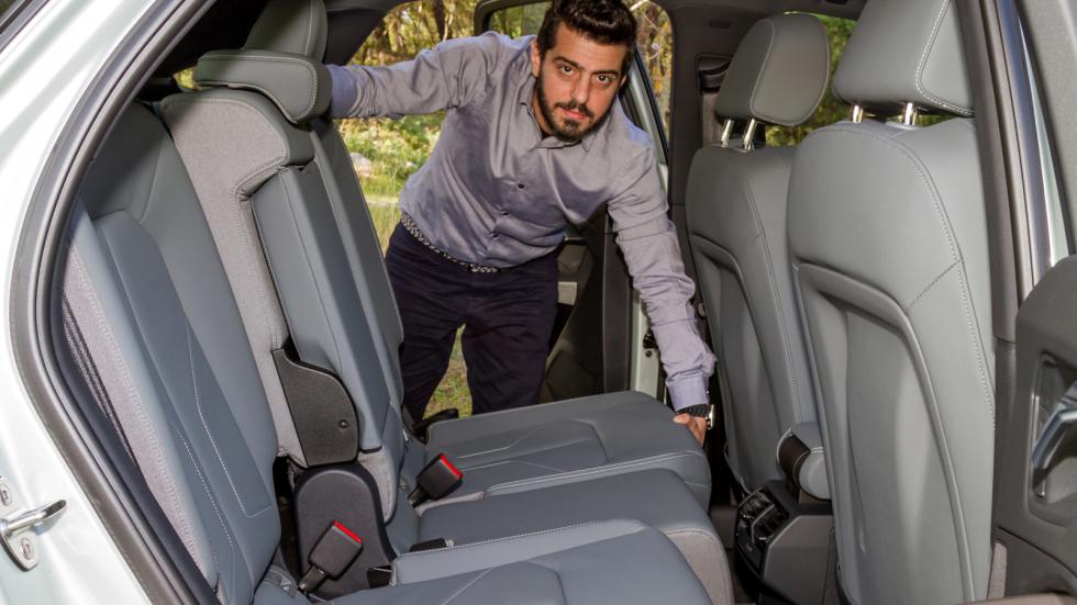 Το Audi Q3 Sportback ικανοποιεί με τους προσφερόμενους χώρους και την πρακτικότητα που του προσφέρει το πίσω συρόμενο κάθισμα.