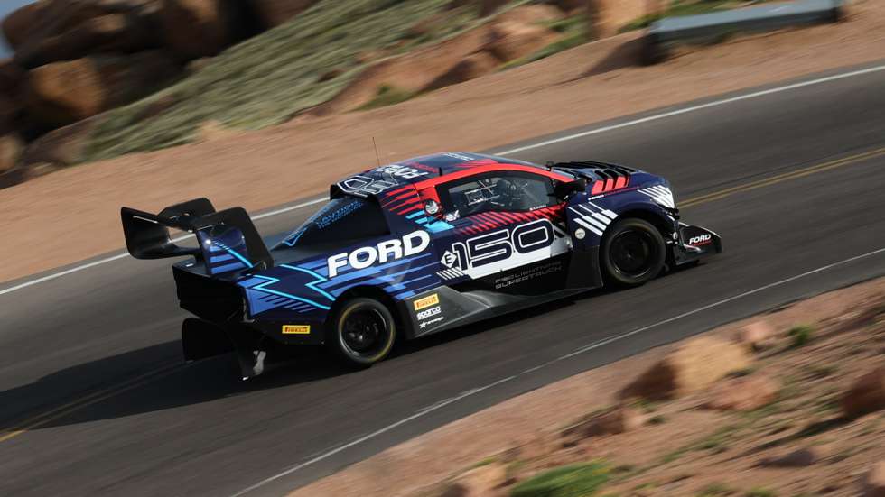 Πρώτο στο Pikes Peak το F-150 Lightning SuperTruck