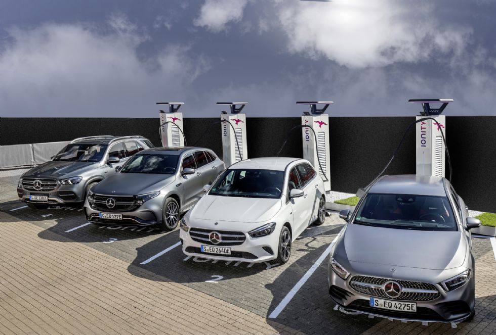 Η γκάμα EQ Power της Mercedes προσφέρει μοντέλα που συνδυάζουν αυτονομία, χαμηλή κατανάλωση και δυναμική οδήγηση.