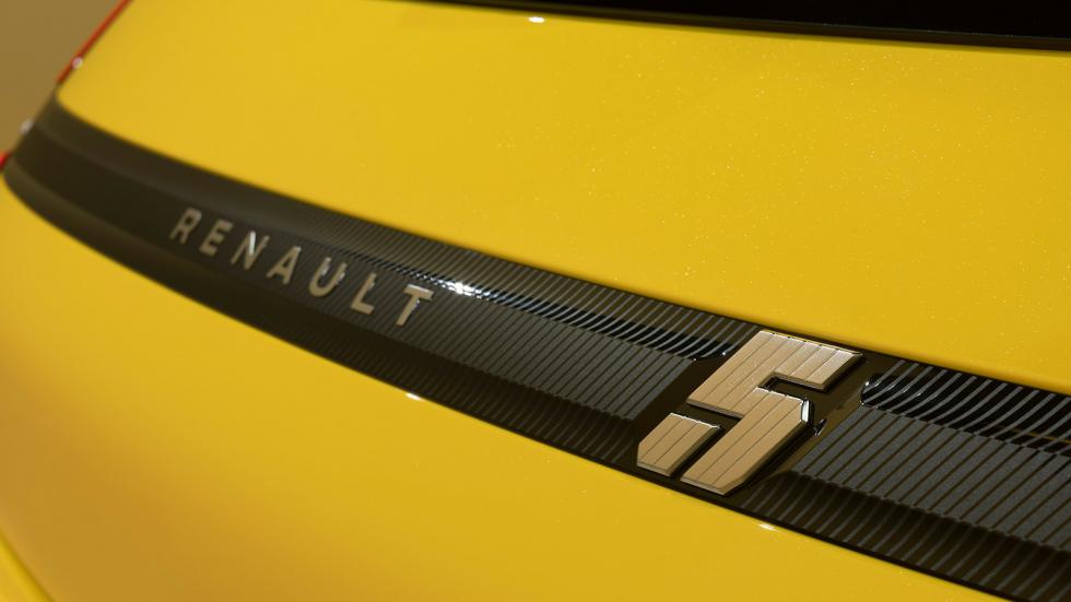 Νέο Renault 5 E-Tech: Επιστρέφει ως ηλεκτρικό με αυτονομία 400 χλμ.