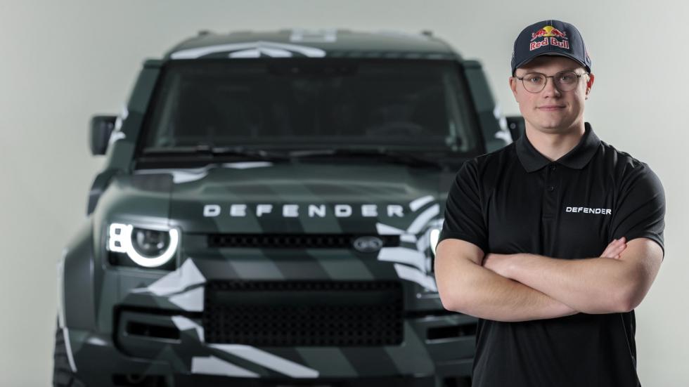 Επιστροφή στο Dakar με Land Rover Defender για την «αλεπού της ερήμου»