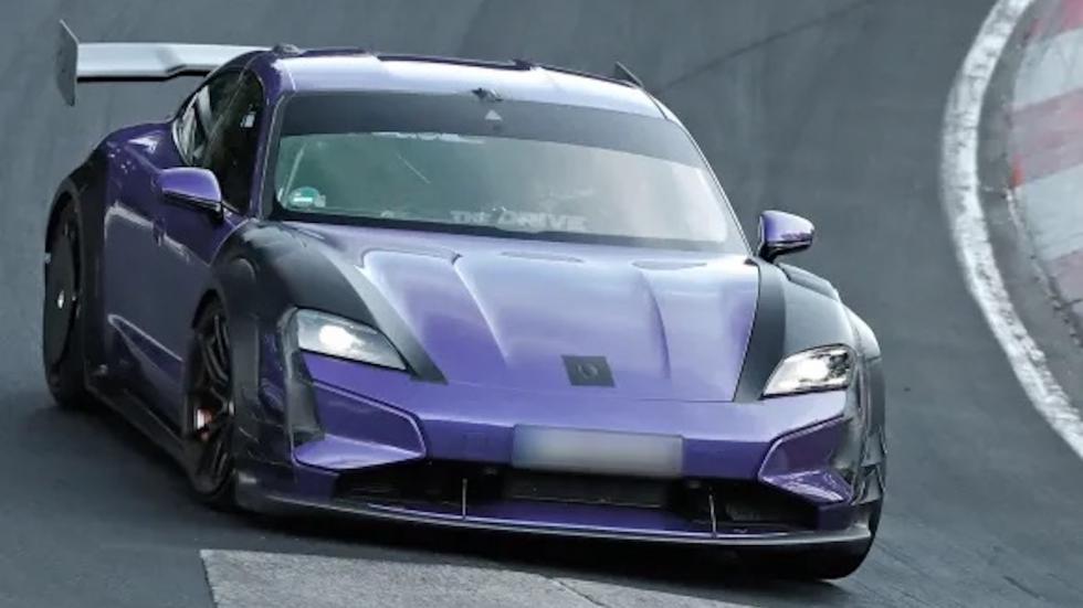 Δοκιμές για Porsche Taycan GT4 RS - Έσπασε διαχύτη στο Nürburgring