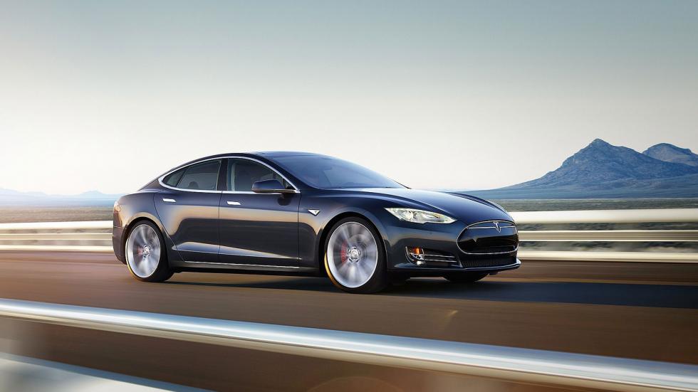 Δέκα χρόνια Tesla Model S: Ένα μοντέλο που ξέχασε να αλλάξει γενιά