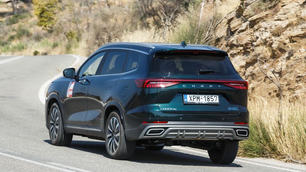 Το Tiggo 8, στην Plug-in hybrid έκδοσή του έχει μήκος 4,73 μέτρων και συνδυαστική απόδοση 279 ίππων, με το κόστος του να ανέρχεται στα 36.990 ευρώ.