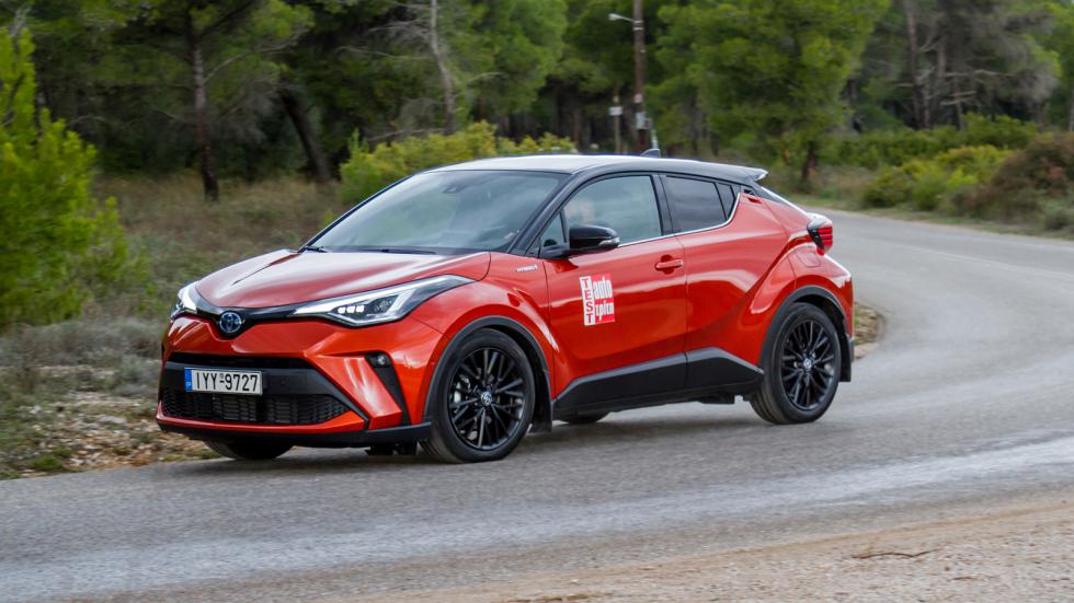 Το best-seller οικογενειακό SUV, Toyota C-HR προσφέρεται αποκλειστικά ως υβριδικό έχοντας σημείο αναφοράς την τολμηρή του σχεδίαση.