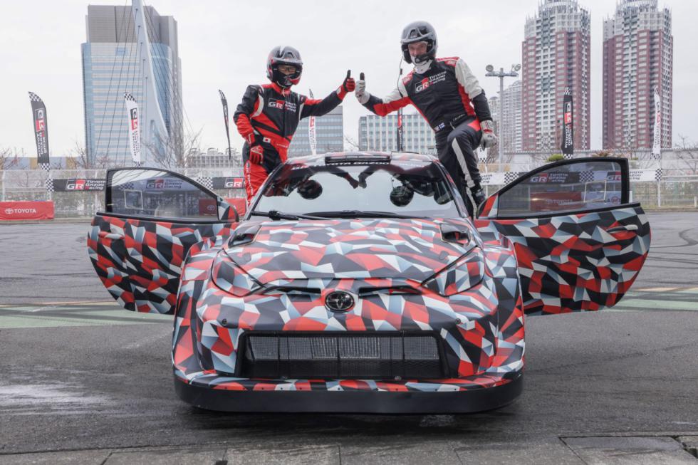 Η Toyota έδειξε το υβριδικό GR Yaris του WRC