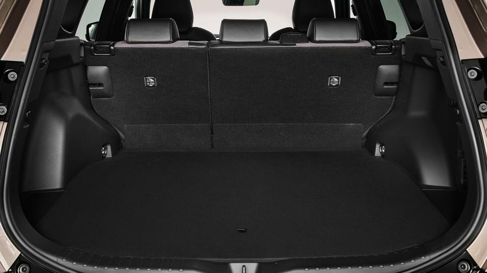 Νέο Toyota RAV4: Πιο high-tech με ιπποδυνάμεις έως 304 άλογα